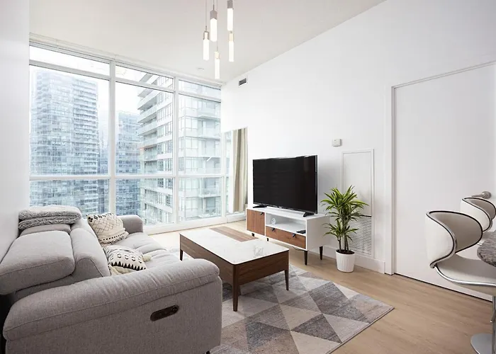 Newly Renovated Cozy Condo/Union Station