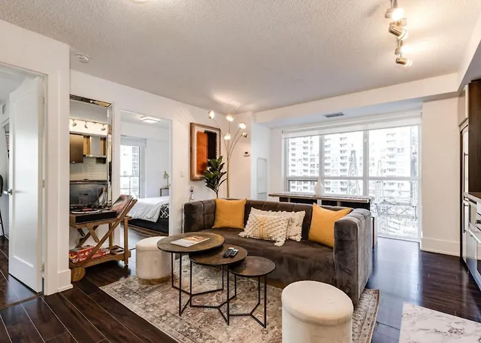 3Br Rooftop Pool Gym Steps To Mtcc And Cn Tower With Parking