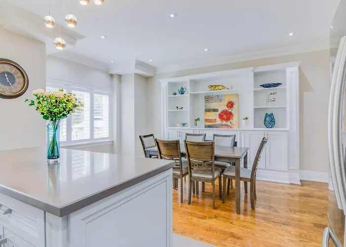 Luxury House, 25 Minutes To Toronto Downtown