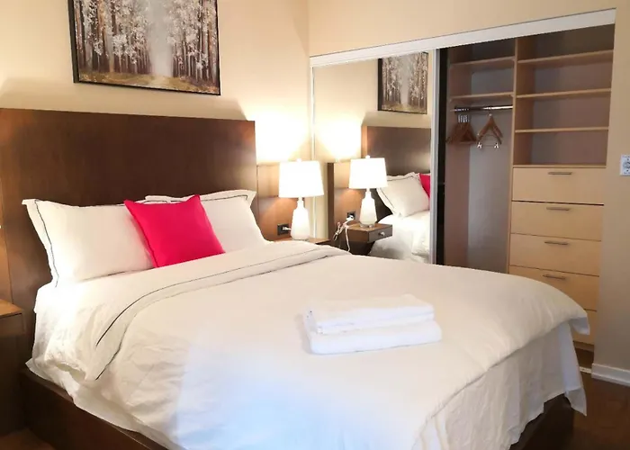 Gorgeous Condo In Downtown Near Cn Tower
