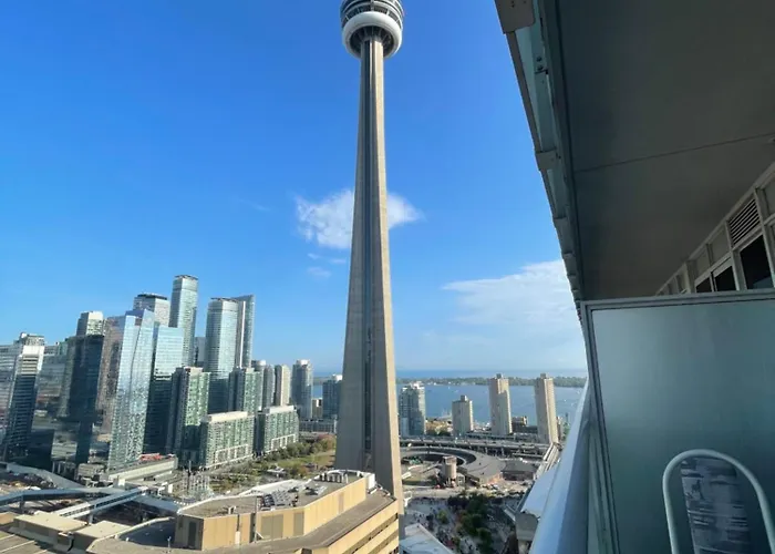 Cn Tower Suite