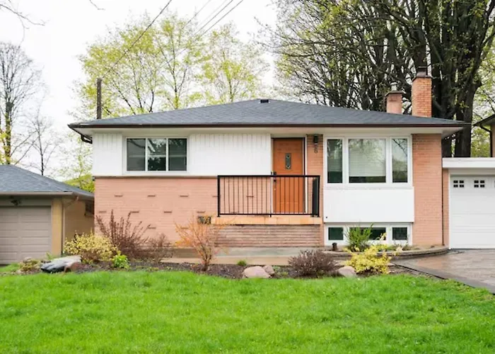 Charming 2-Bdr Apt, Private Entrance, Self Check-In