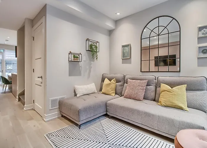 Luxury Townhouse In Downtown Toronto - Th1