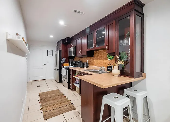 Basement Suite With Private Patio In Davenport