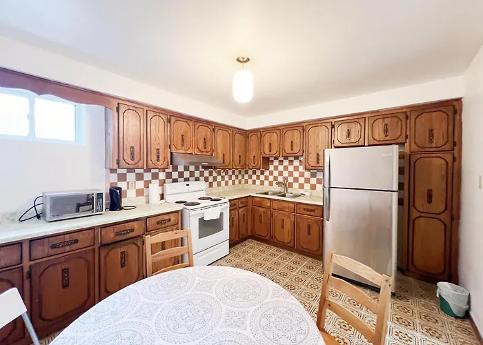 Vihome-34- Double Bed Room Near Finch And 404 Bsmt