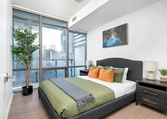 Large 2Br On Bay Street 4 Beds With Balcony