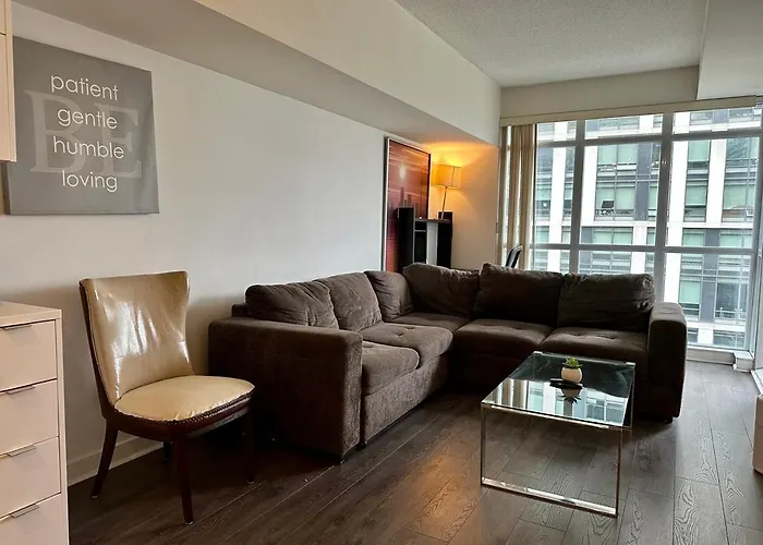 Comfy 1Bdrm Den 2Baths With 3 Real Beds Parking