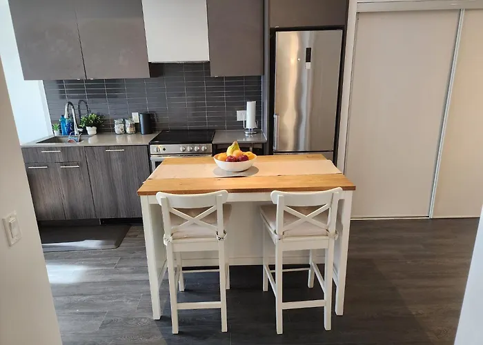 Stylish Stay Toronto Oasis - Reg # Str-2309-Hmvrvx Exp Feb 21, 2026