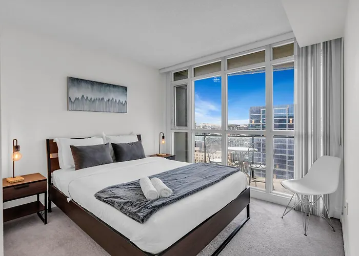 City Downtown Suites