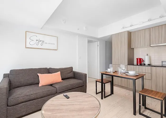 Work And Relax In Our 1Br Dt