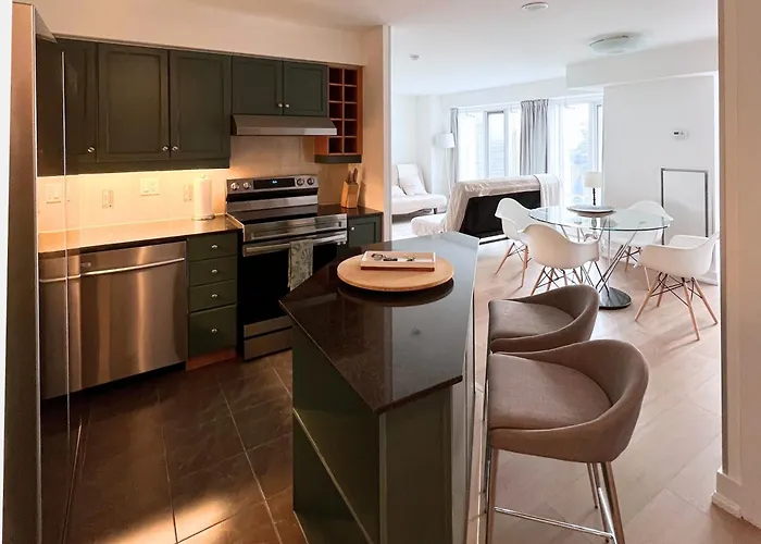 Apartment/2Bedrooms/2 Full Bathrooms/Free Parking