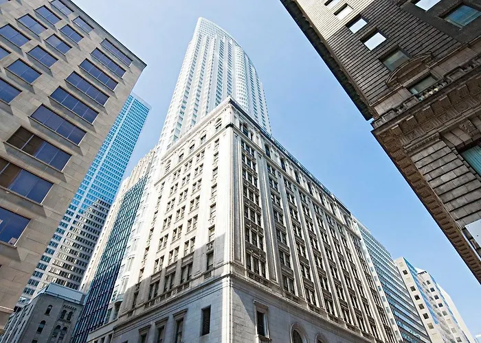 One King West Hotel And Residence