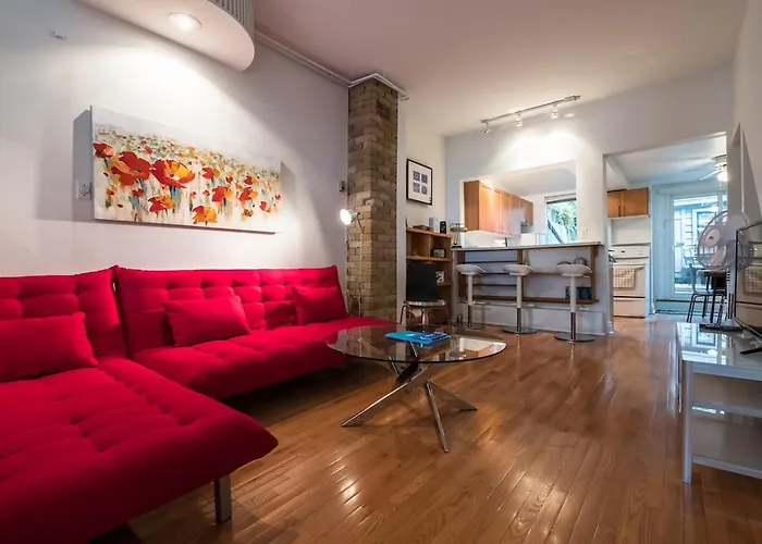 George Street Suites - Downtown Apartment Hotel - 5 Min Dundas Sq, St Lawrence Market