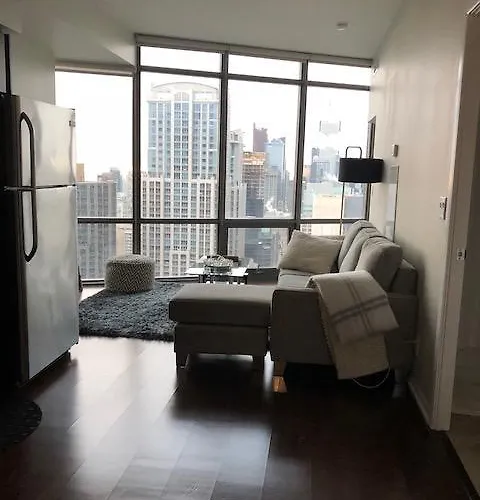 Cn Tower View - Furnished Apartmnets At Bay Street