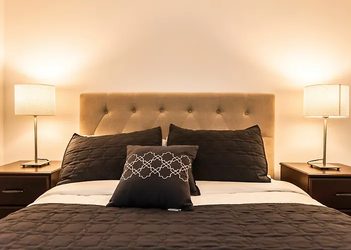 Life Suites - Fort York Central Condo