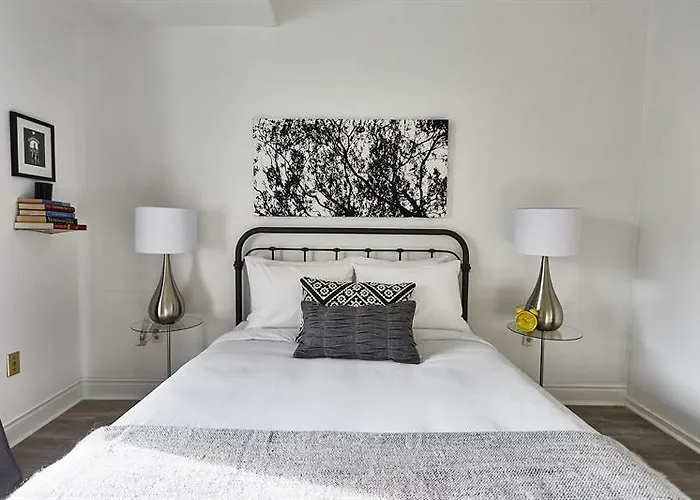 Serene 2Br In Church Yonge Corridor By Sonder