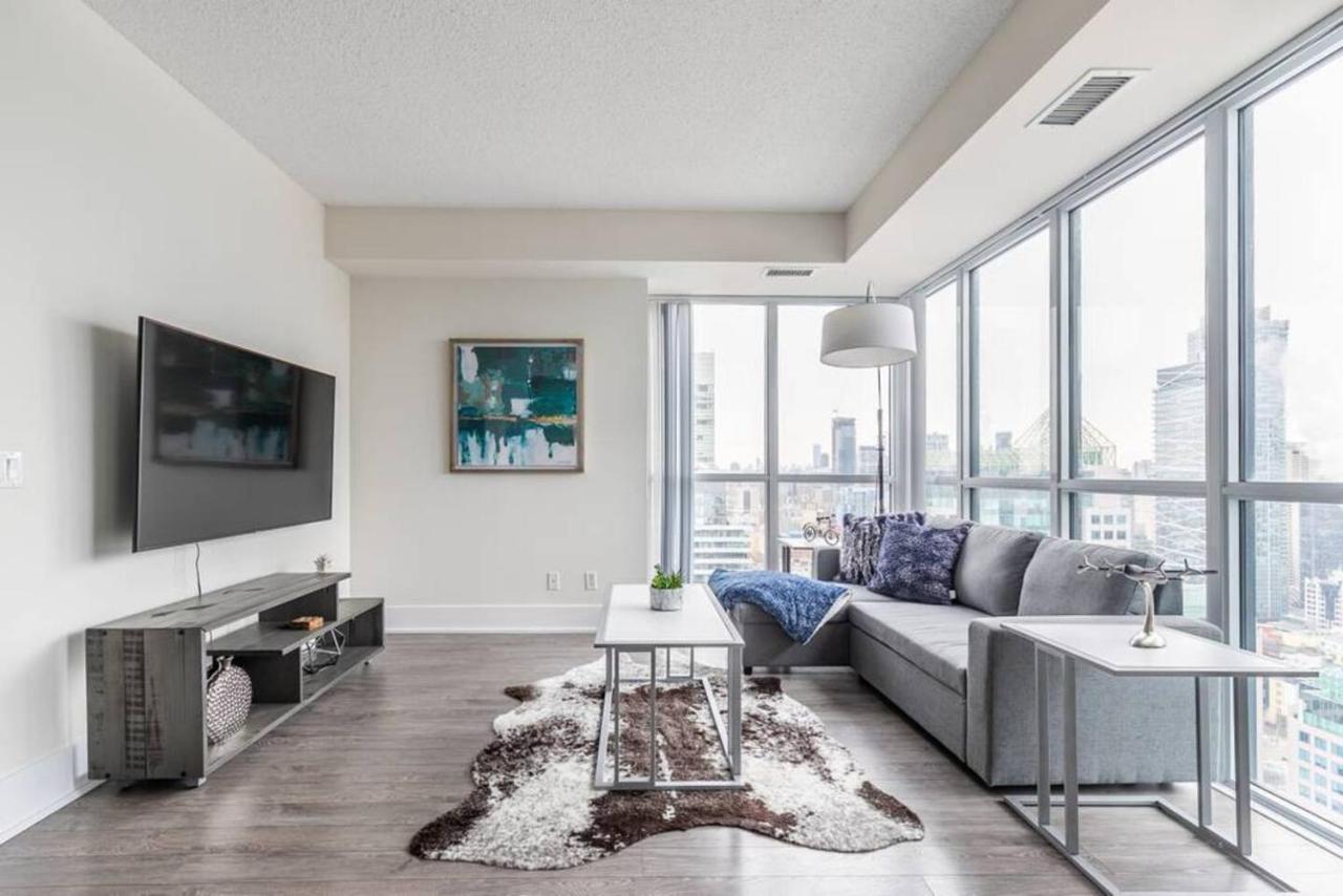 Stunning Views Of Downtown - Luxury High Rise With King Bed! * Toronto