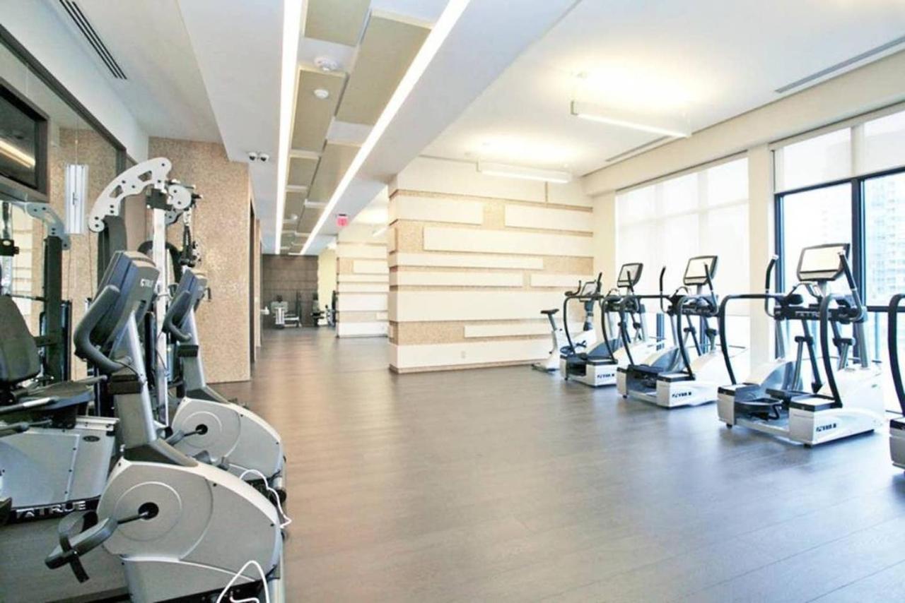 Stunning Views Of Downtown - Luxury High Rise With King Bed! * Toronto