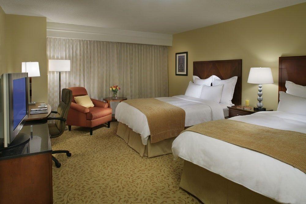 Marriott Downtown At Cf Eaton Centre Hotel Toronto