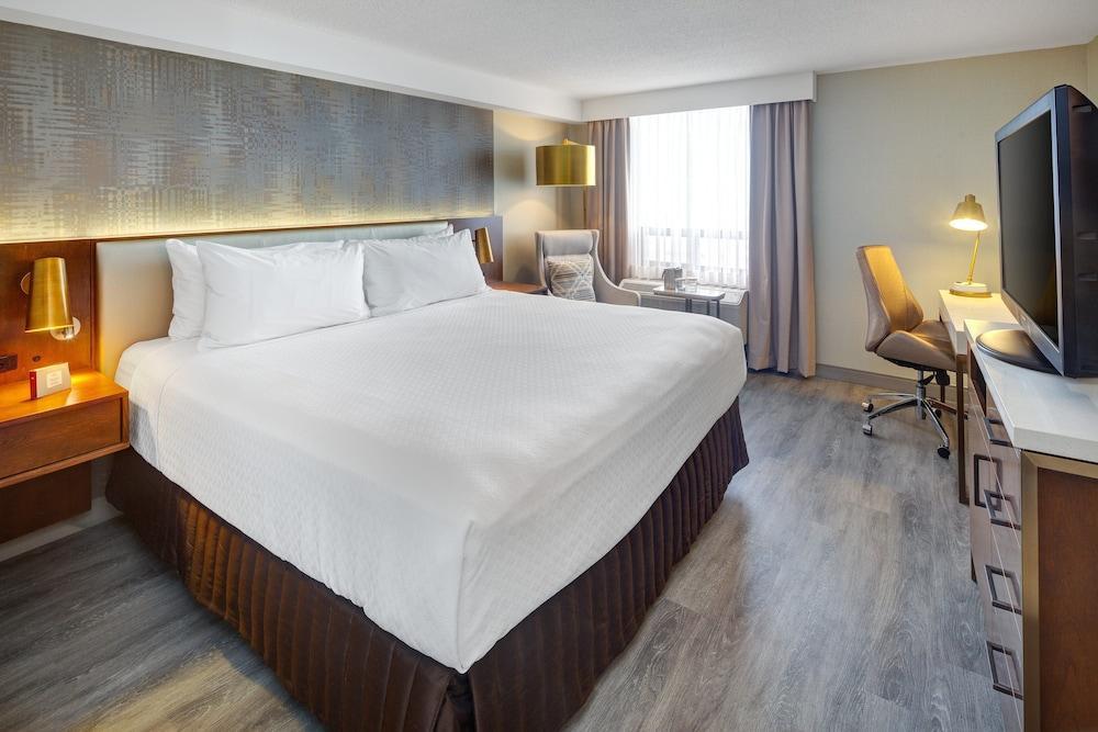 Crowne Plaza Airport By Ihg Hotel Toronto