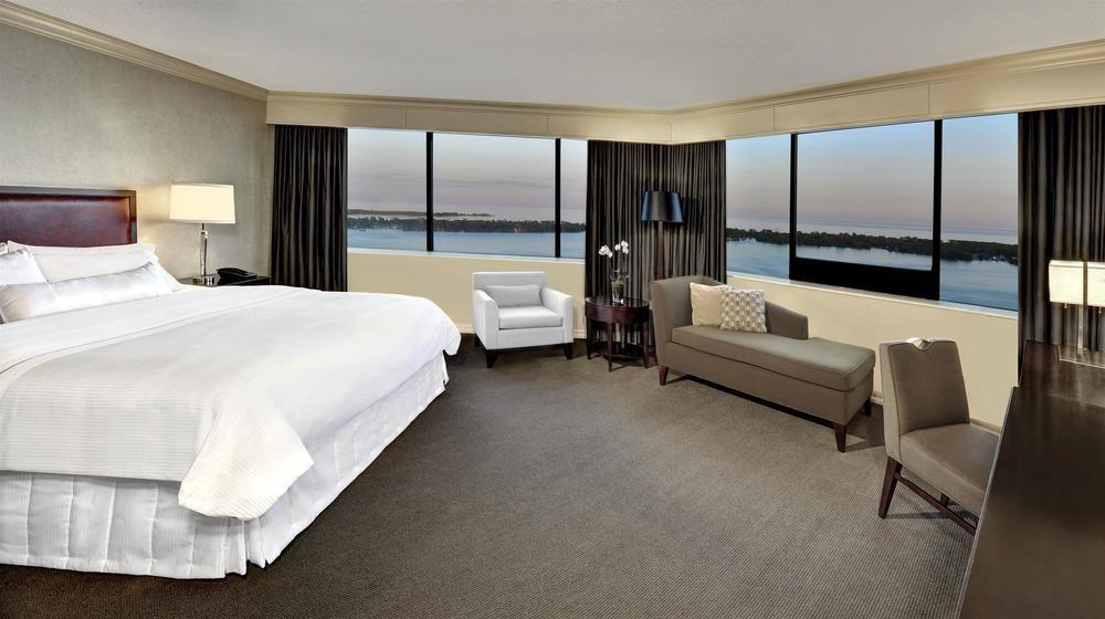 Hotel The Westin Harbour Castle,
