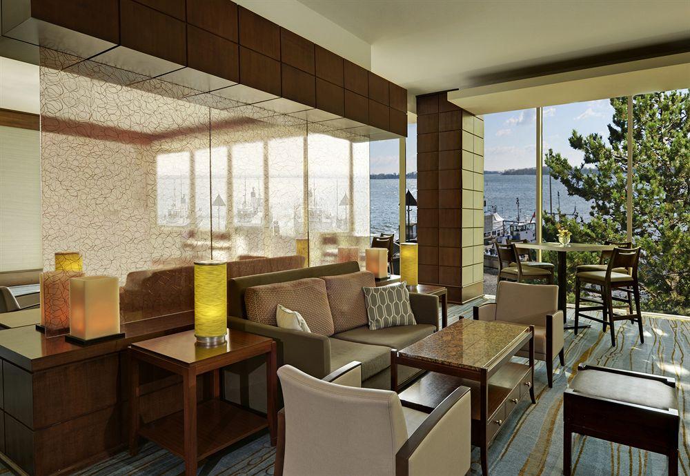 Hotel The Westin Harbour Castle, Toronto