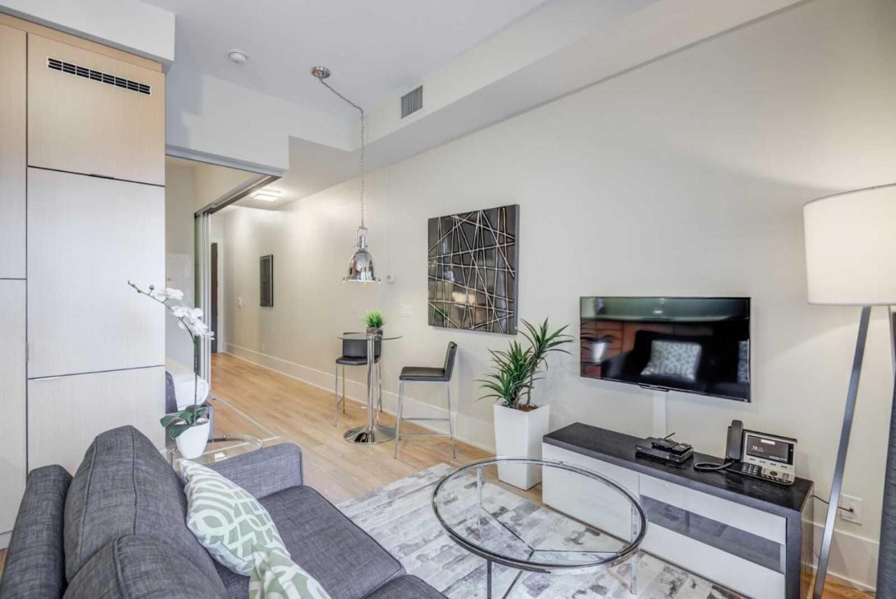 Union Square Centre Apartment Toronto