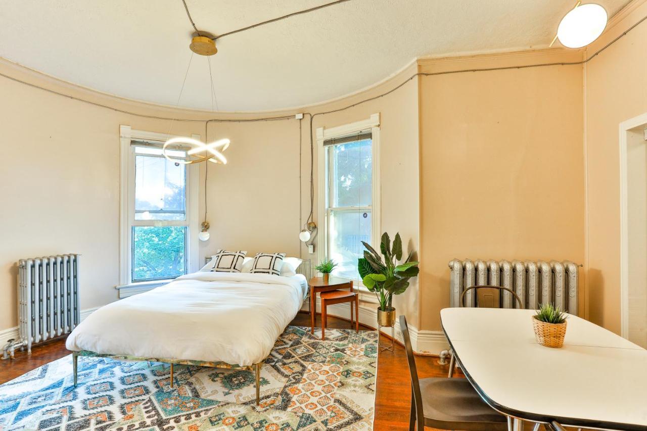 Aparthotel Eclectic Victorian West House 5*
