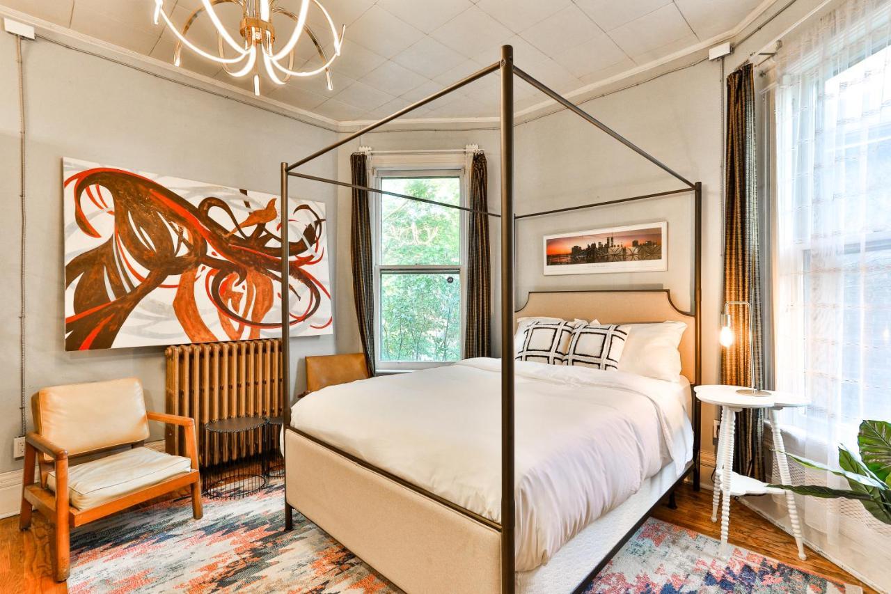 Eclectic Victorian West House 5*