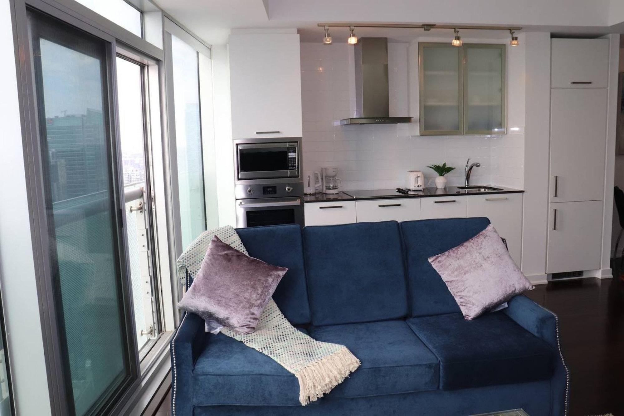 Apartment Aaira Cn Tower View