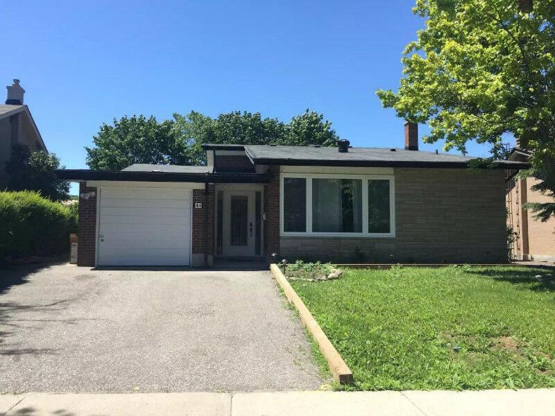 Gasthof Private 5 Min Finch West Subway - York *