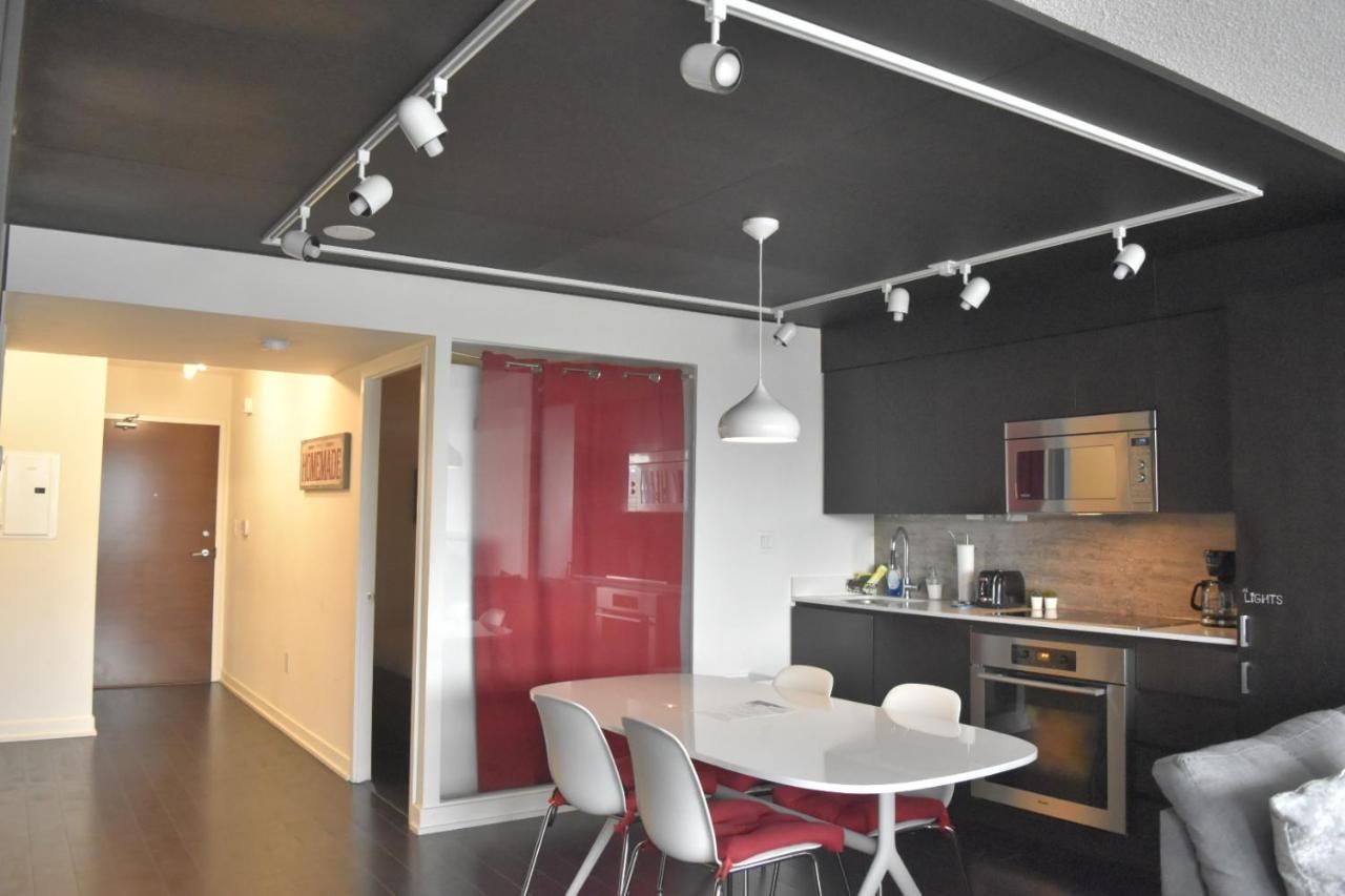 City Place Families Only Apartment *