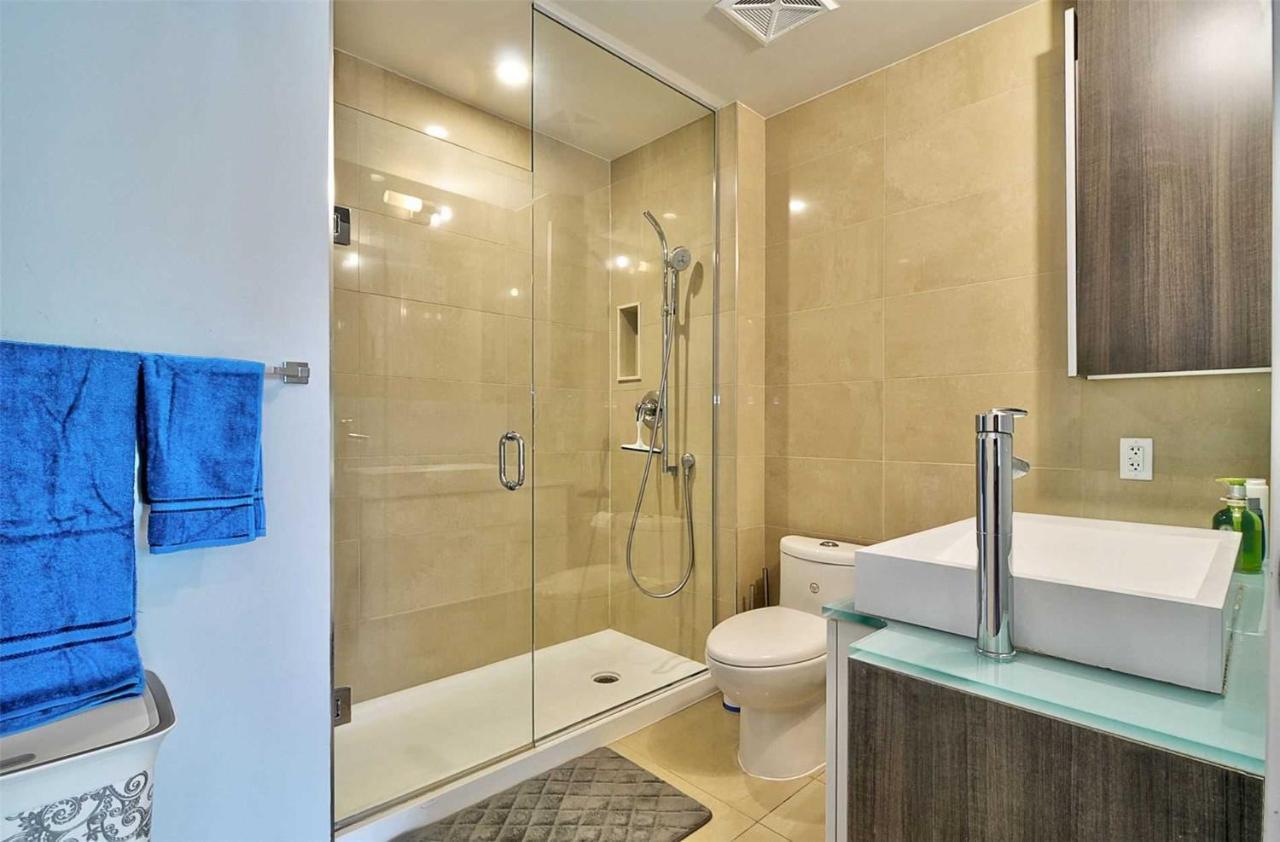 Downtown Cn Tower Suites * Toronto