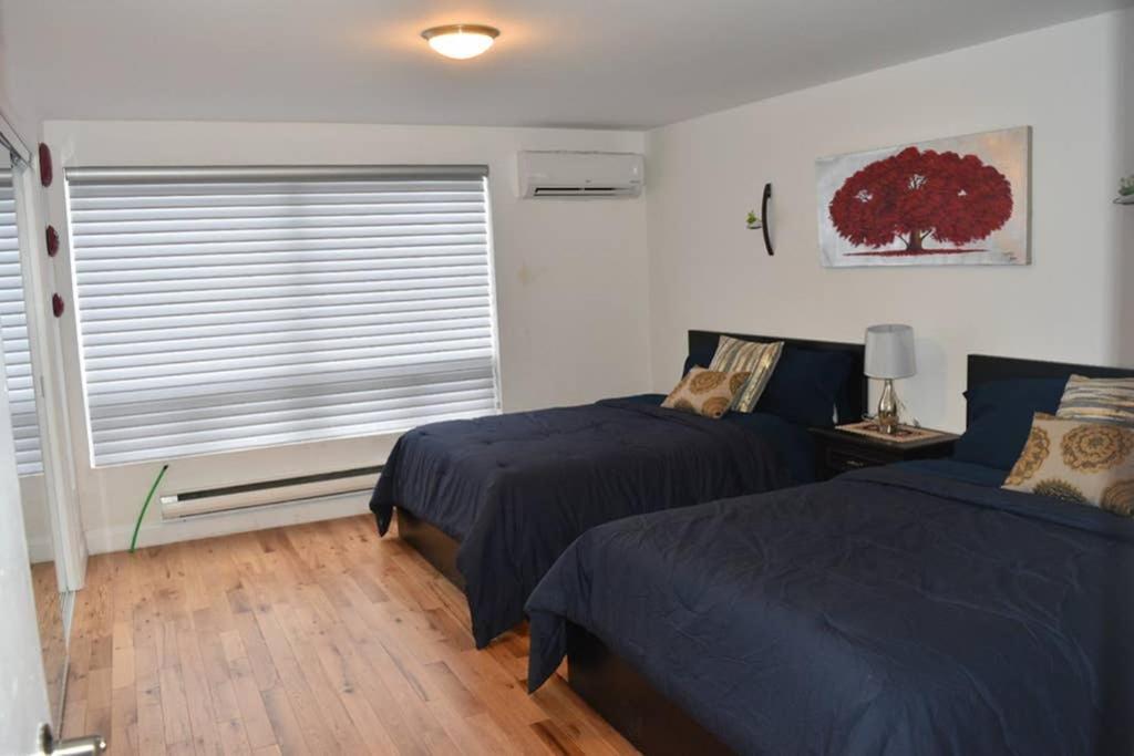 Apartment 2690 Danforth Avenue B Toronto