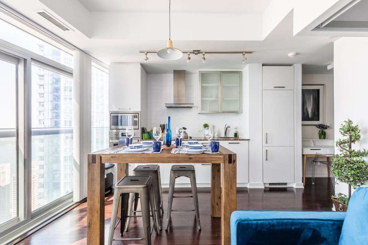 Stylish 1br - Cn Tower View, Entertainment District-downtown Apartment Toronto
