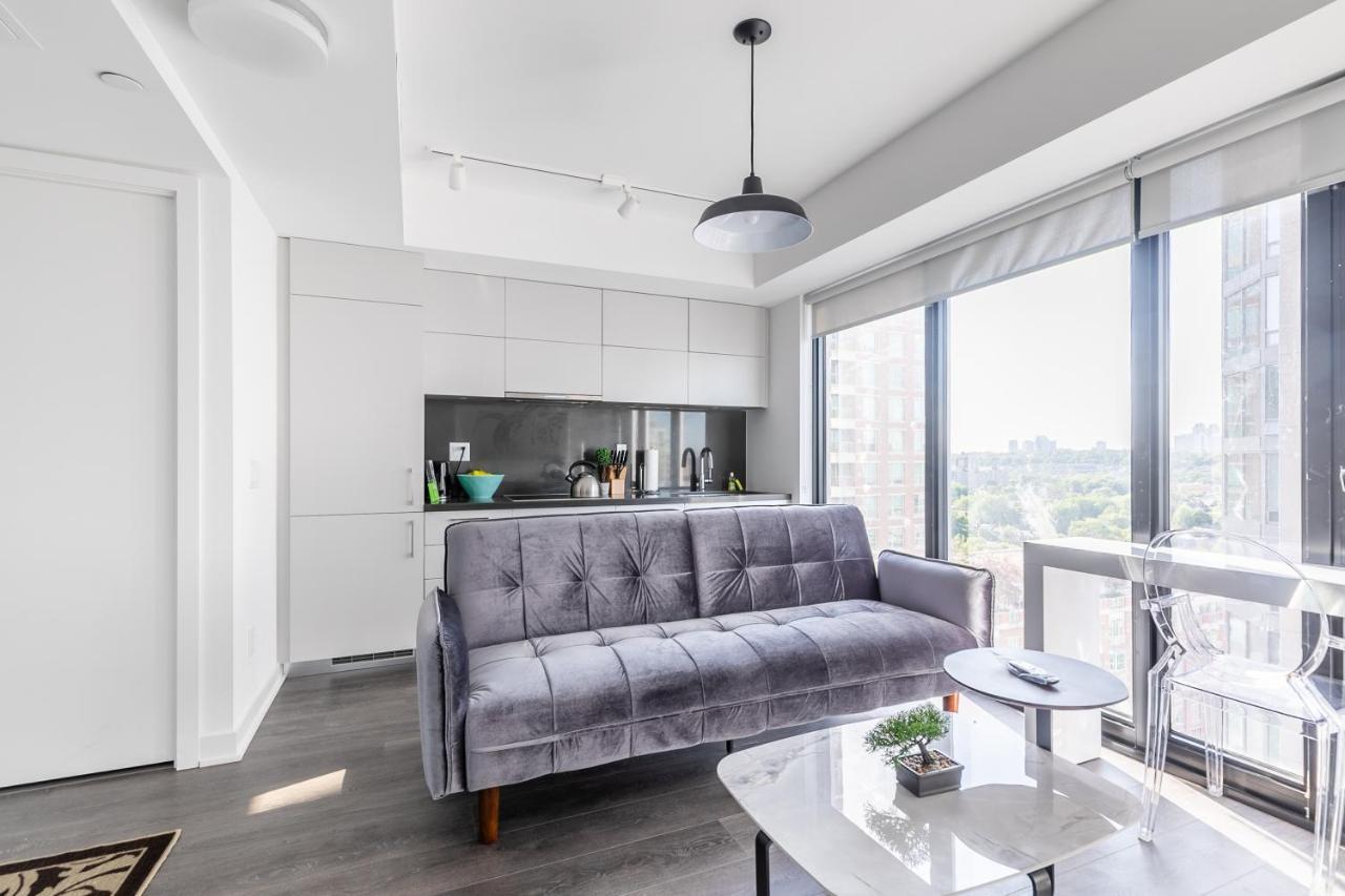 Apartment Designer 1br + Study In Coveted Yorkville