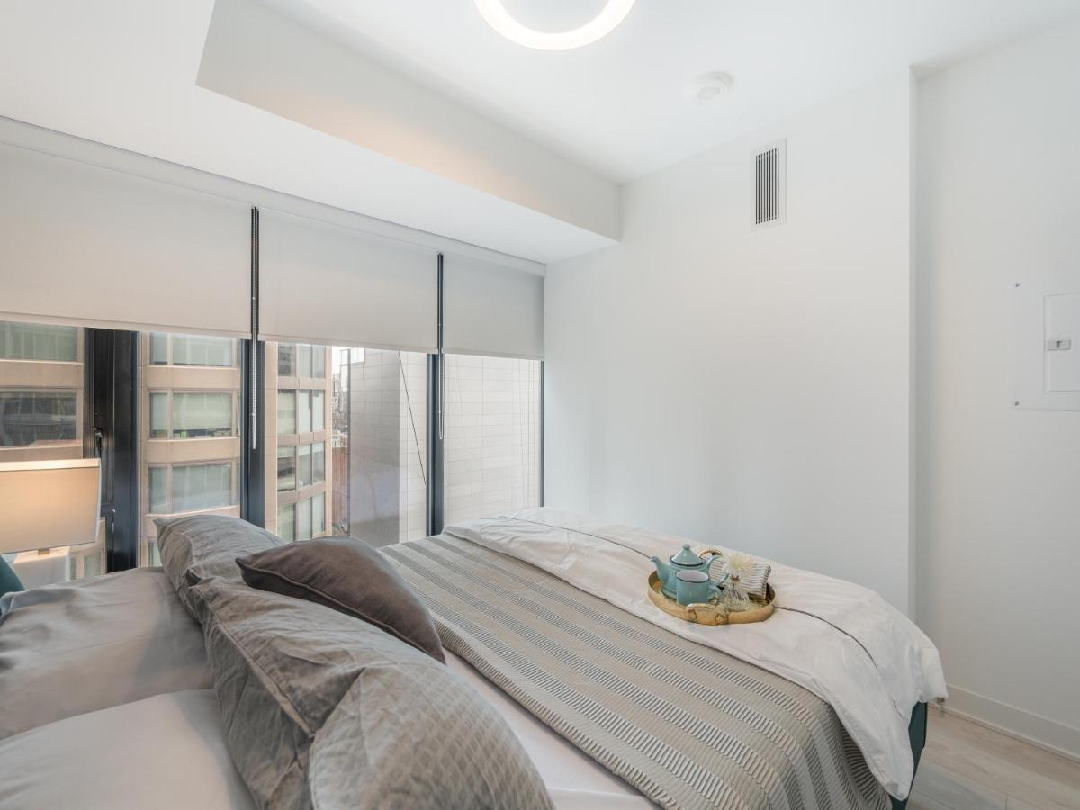 Apartment Designer 1br + Study In Coveted Yorkville
