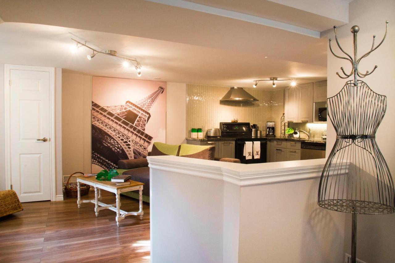 Charming Downtown Pied-a-terre Apartment *
