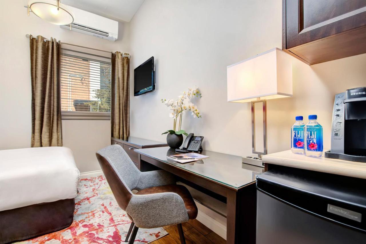 Willowdale North York Hotel Toronto