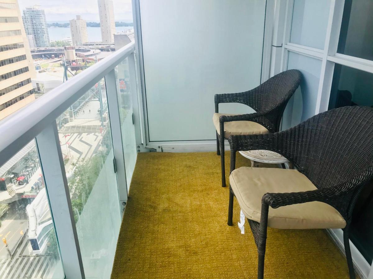 Downtown Cn Tower Suites Toronto