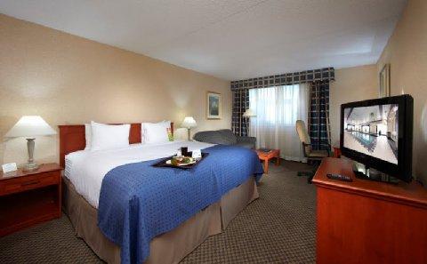 Hotel Airport East By Ihg