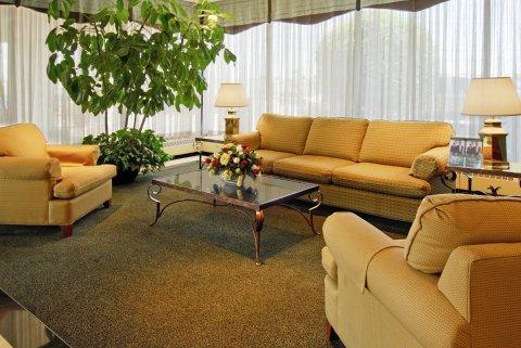 Airport East By Ihg 3*