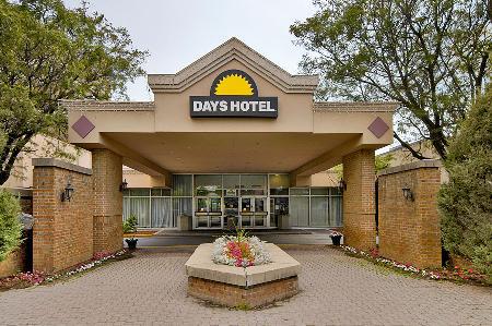 Plaza Airport Hotel 3*