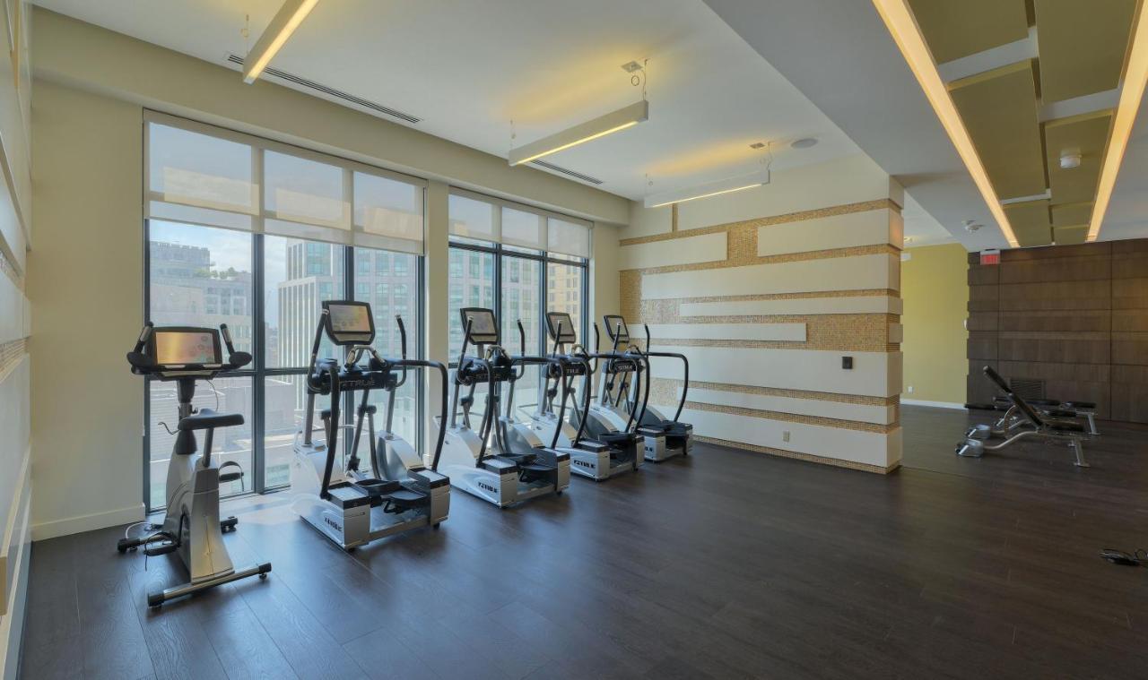 Hotel Delsuites - 300 Front Street - 30 Night Stays Toronto