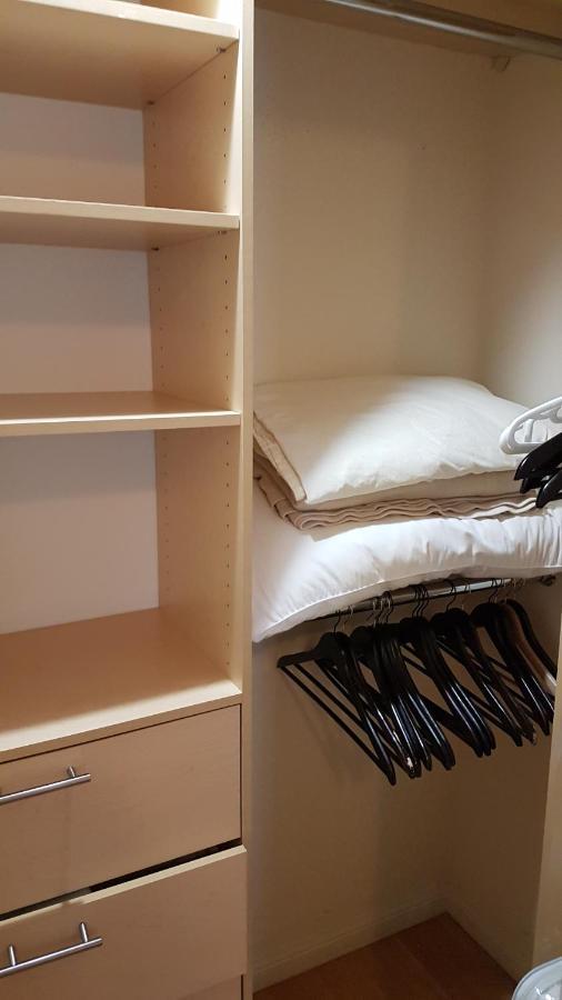 Luxury Accommodations - University Plaza Apartment Toronto