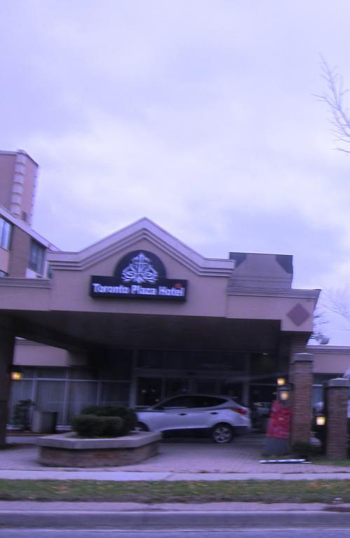 Plaza Airport Hotel 3*