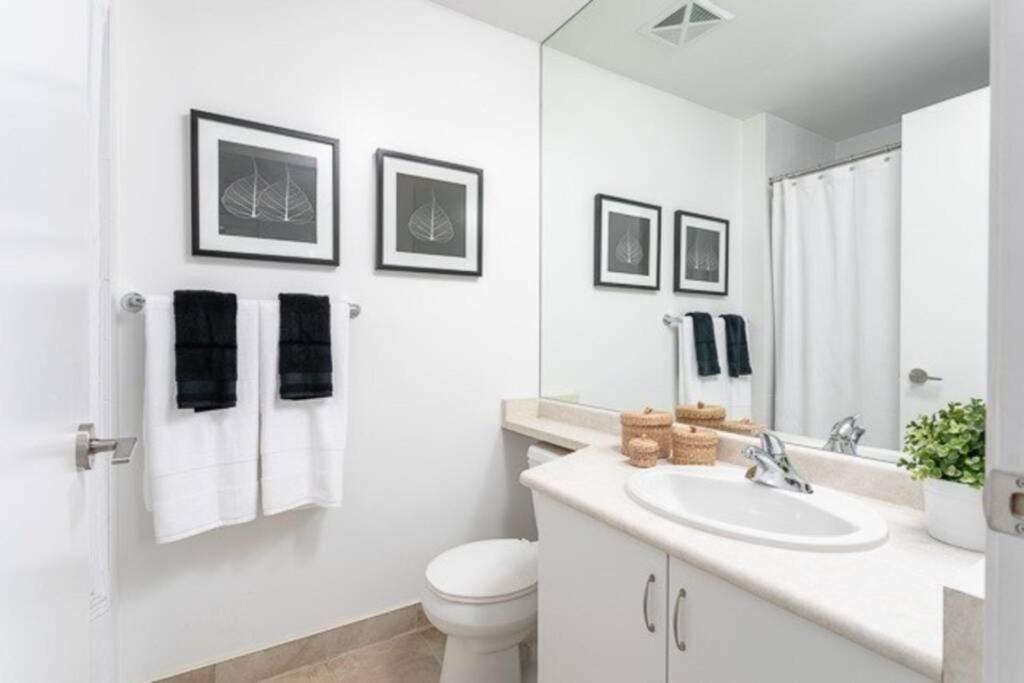 Apartment Luxury With Private Patio In Downtown