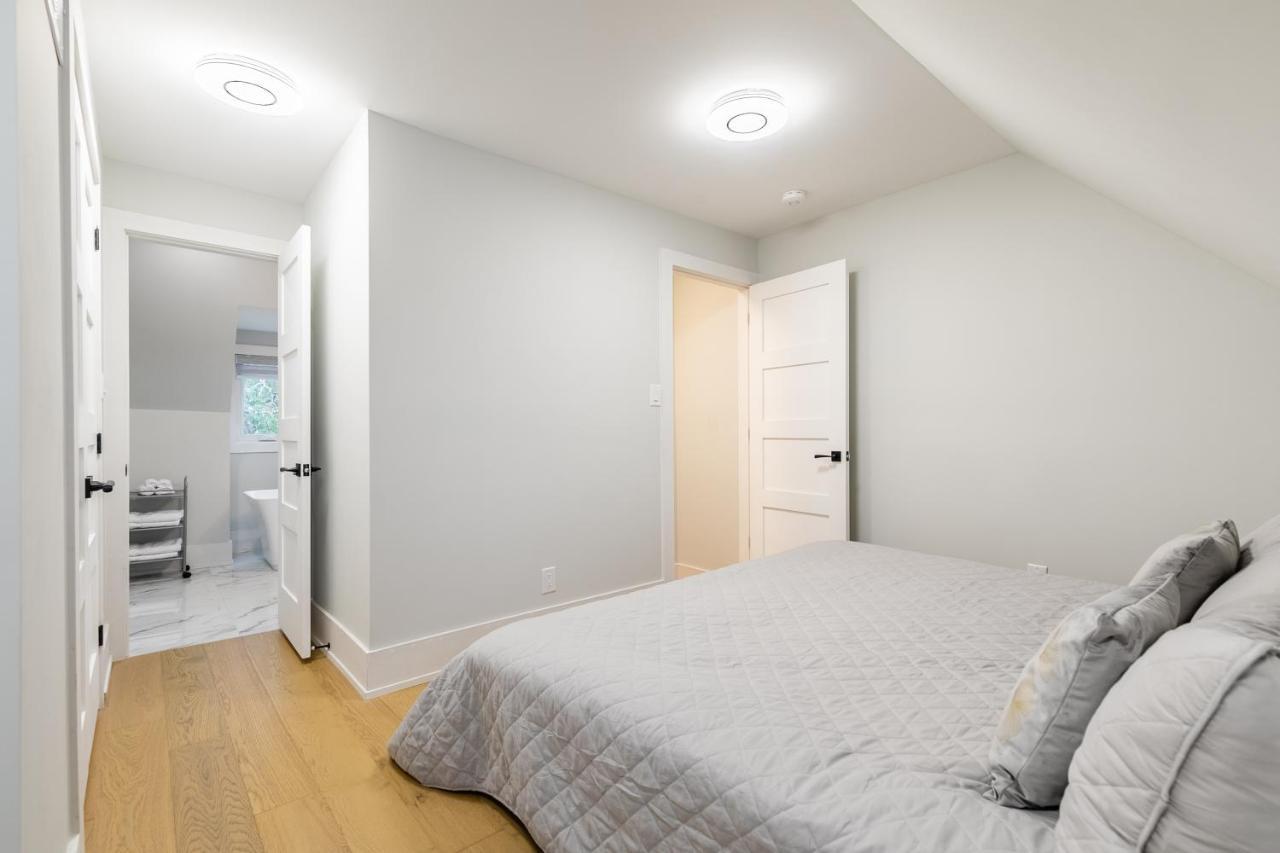 Fancy Downtown House With Hot Tub & Bbq By Globalstay