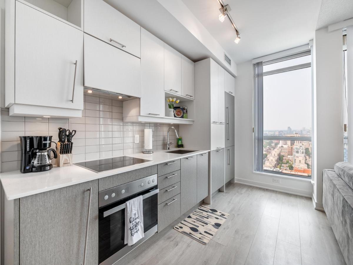 Executive 1 Bedroom In Toronto's Entertainment District