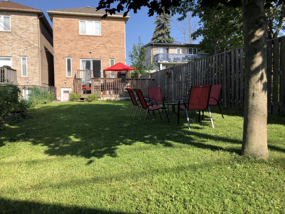 Spacious 2 Bedroom Guest Toronto